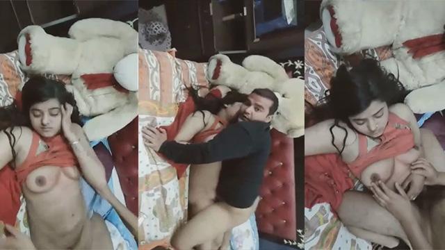 Virgin Girl – Fucking Her Cousin Brother Free